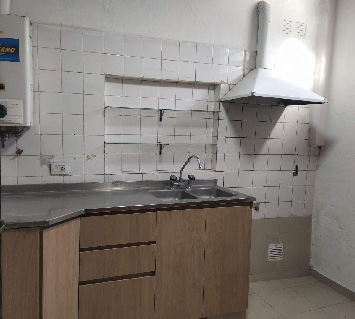 Foto de Casa al frente con garage, imagen 2