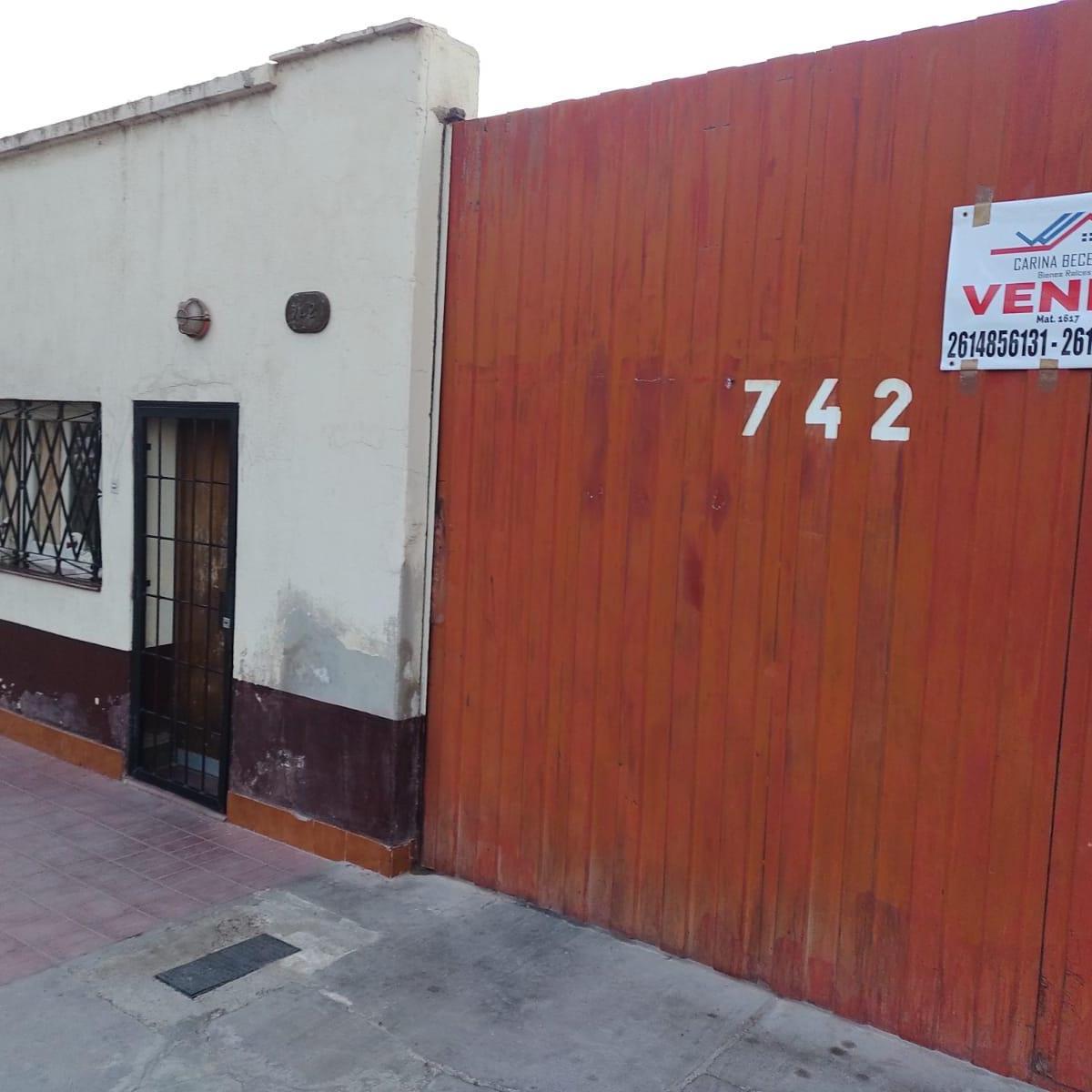 Terreno Comercial con Galpón 1