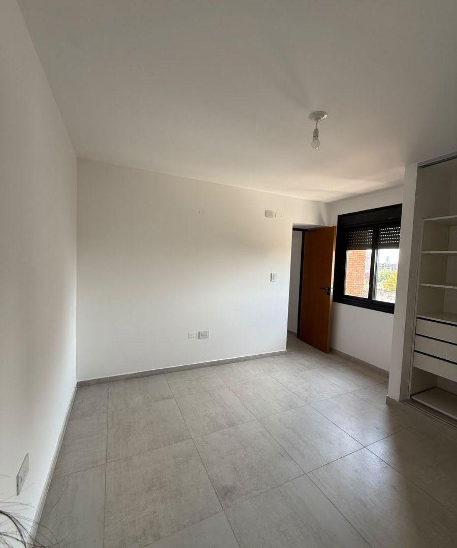 Foto de Departamento a Estrenar | Duarte Quiros 2205, imagen 2