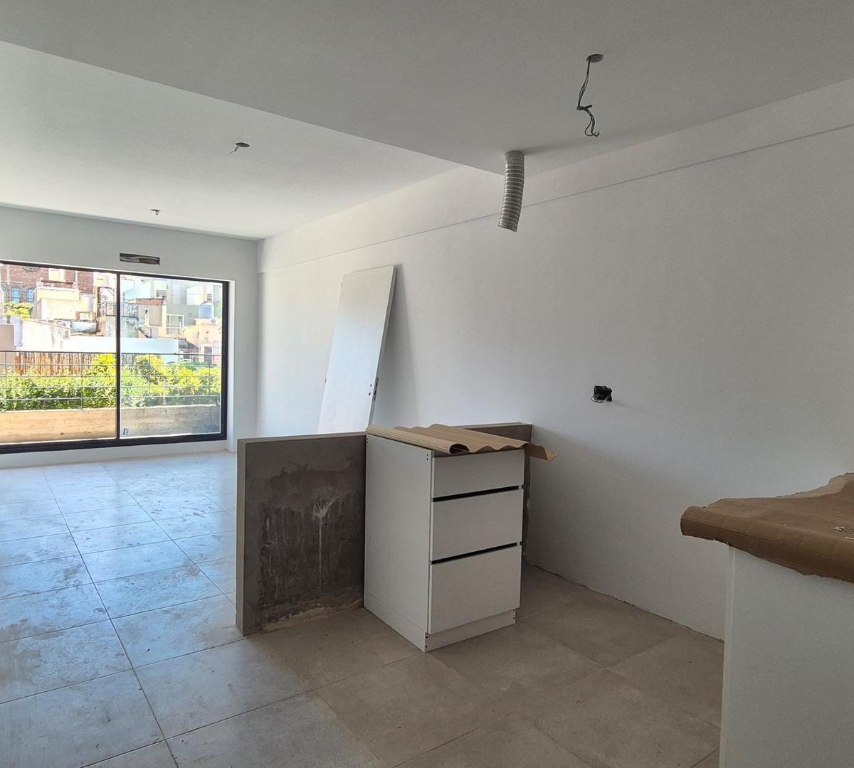 Venta Monoambiente C/ Balcon y Baulera Coghlan Entrega Mayo 2