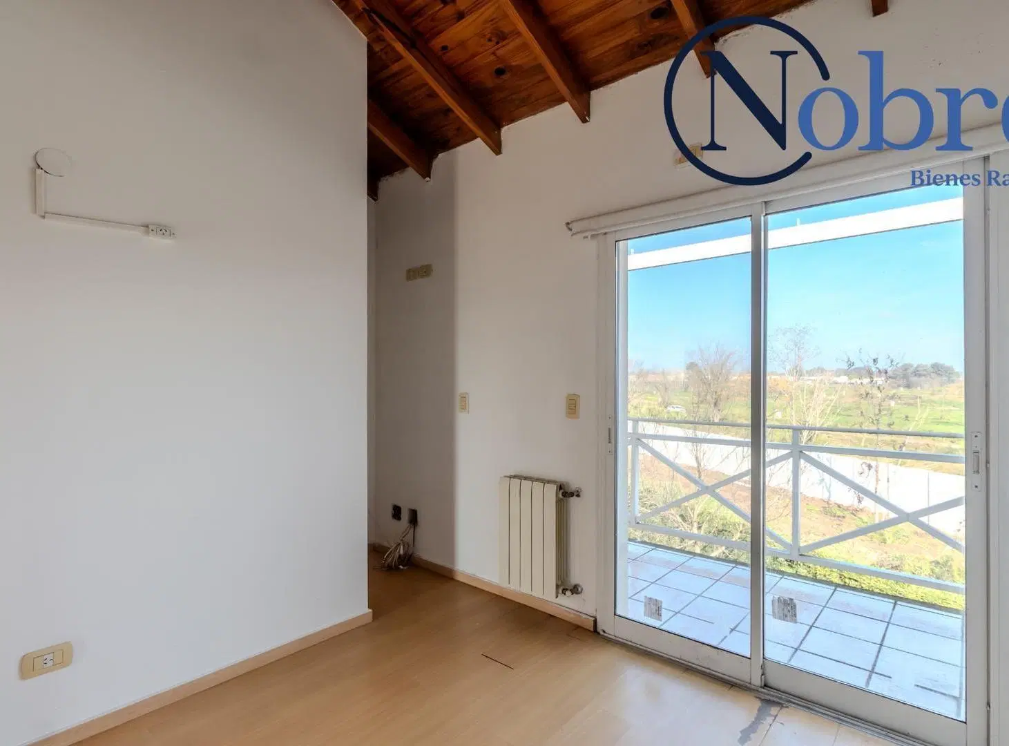 VENTA DEPARTAMENTO 3 AMBIENTES EN PILAR 8