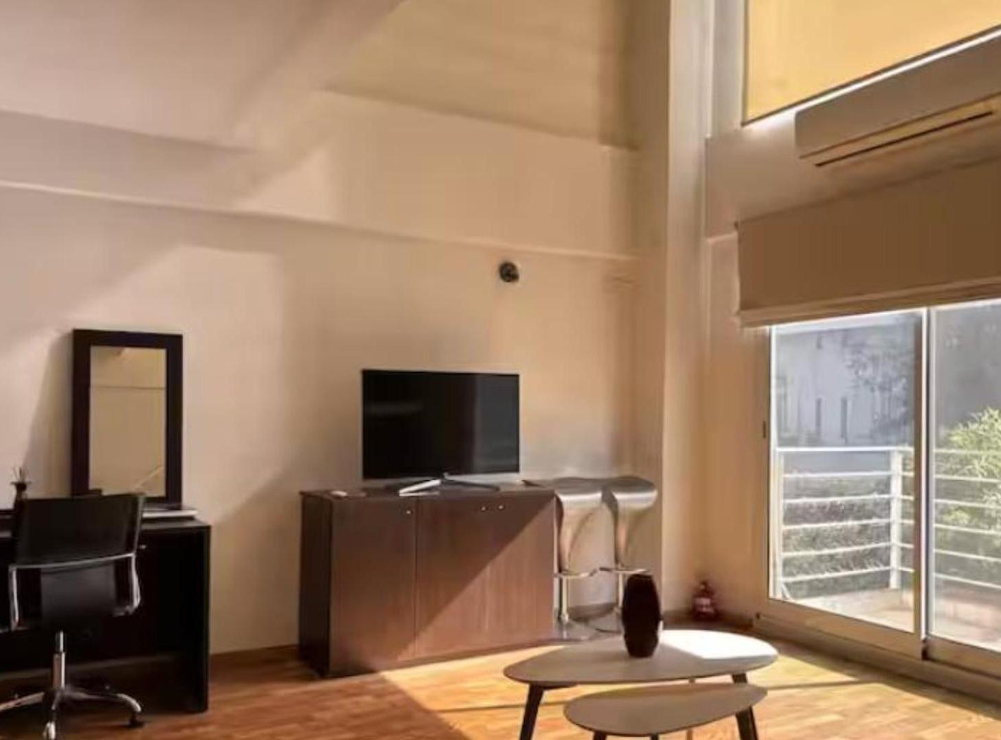 Foto de Alquiler departamento duplex amueblado en Colegiales, imagen 1