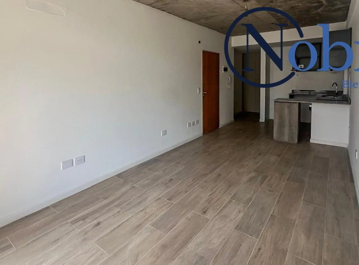 ALQUILER MONOAMBIENTE CON BALCÓN EN COLEGIALES 4