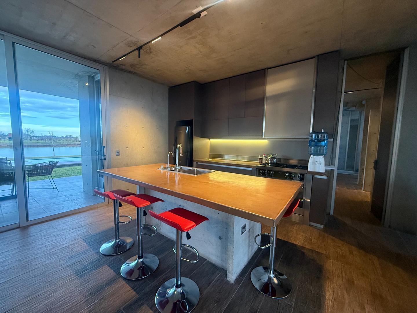 Foto de Venta casa 7 ambientes en San Sebastian, Escobar, imagen 2