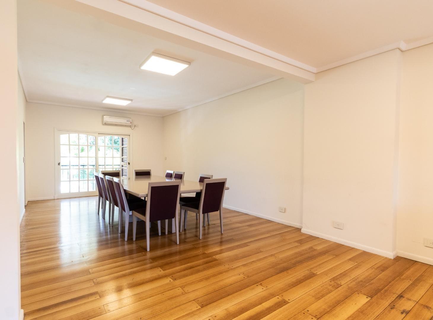 Foto de VENTA CASA CON COCHERA EN BELGRANO R, imagen 3