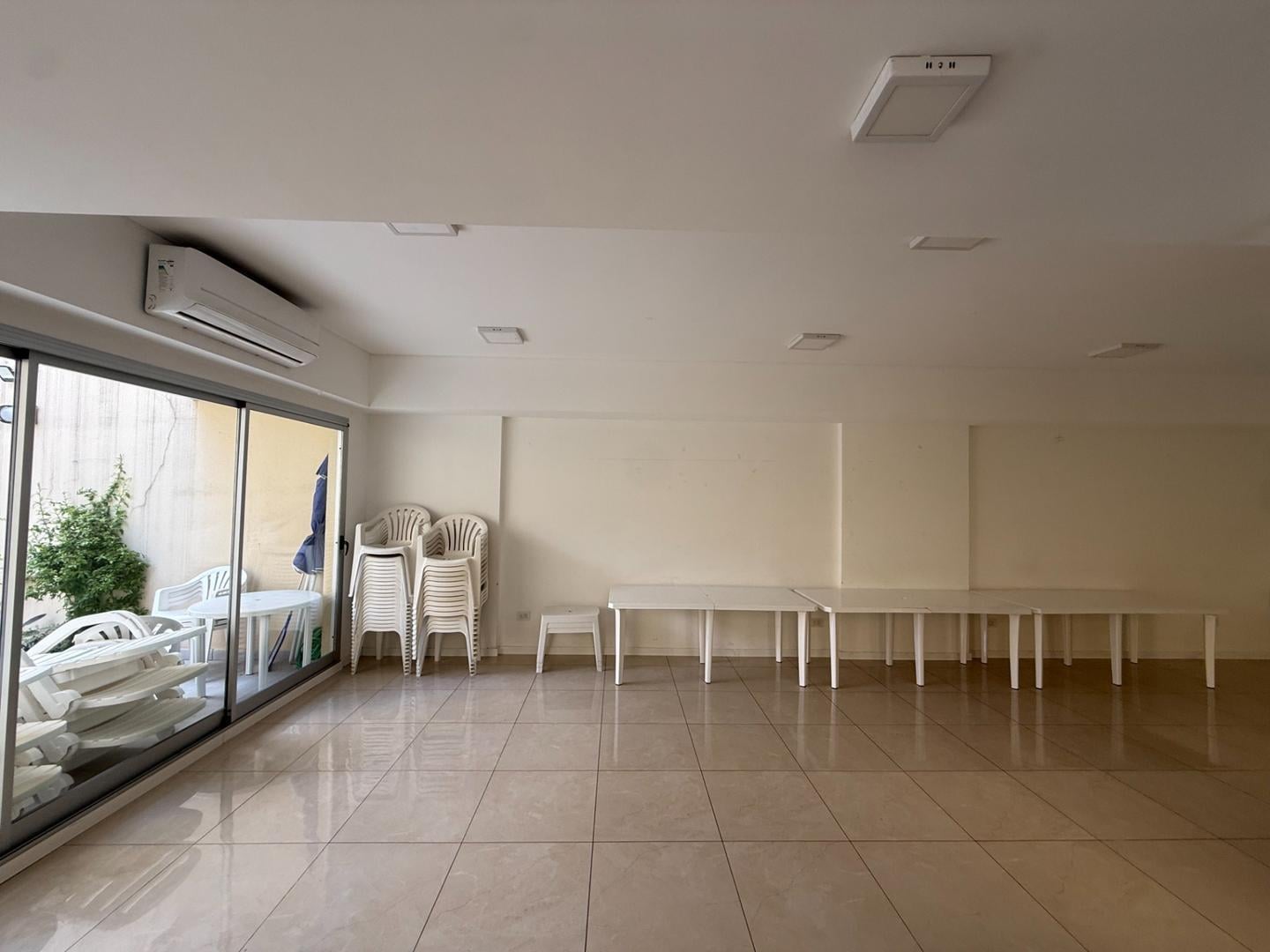 Foto de Venta departamento monoambiente con patio en Recoleta., imagen 3