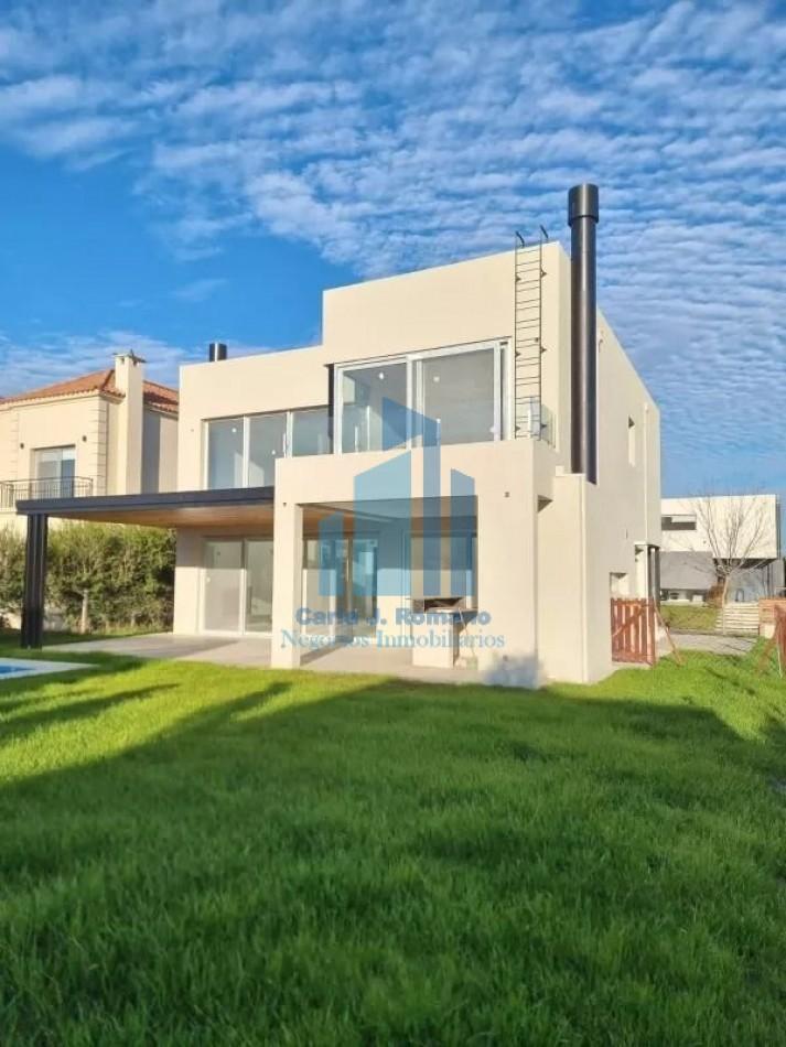 Venta Casa a Estrenar de 5 Ambientes en Nordelta 2