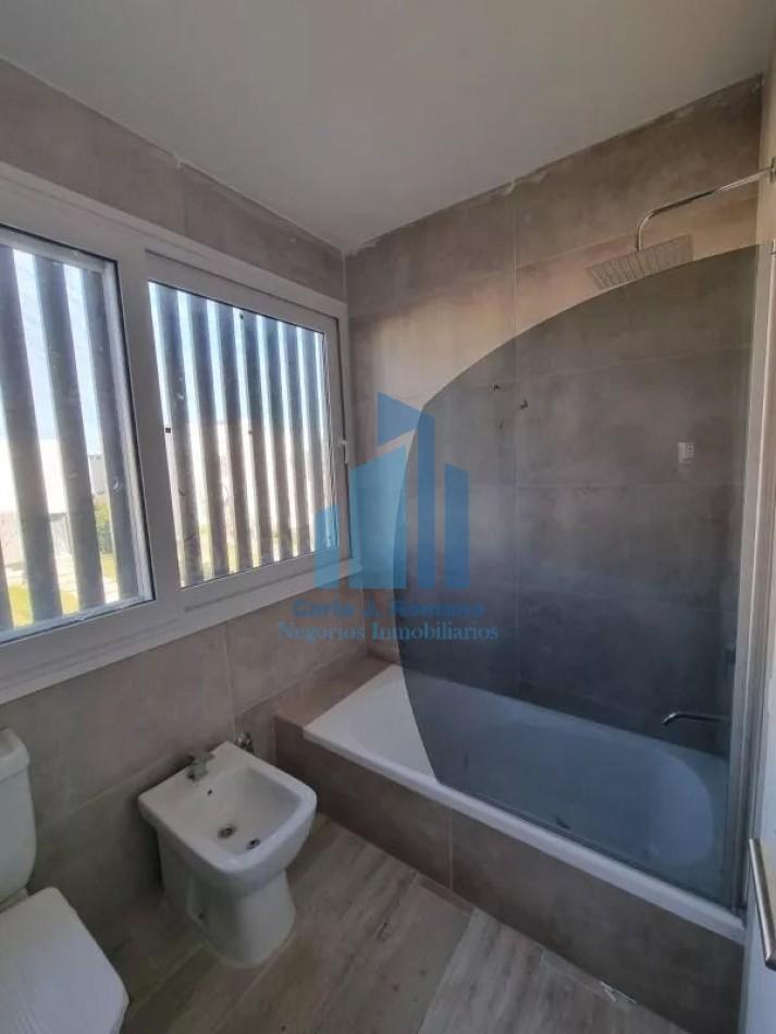 Venta Casa a Estrenar de 5 Ambientes en Nordelta 4