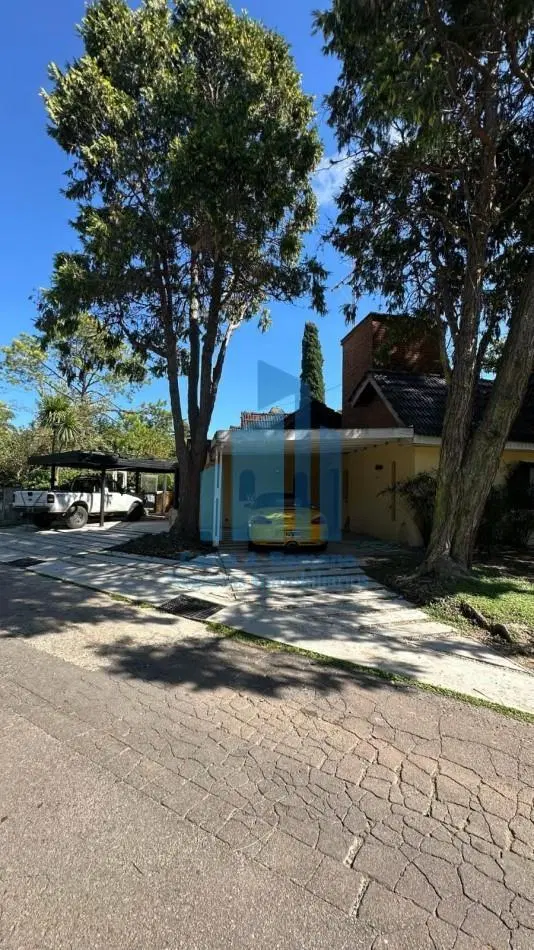 VENTA DE CASA EN BARRIO CLUB PRIVADO LOMA VERDE 3