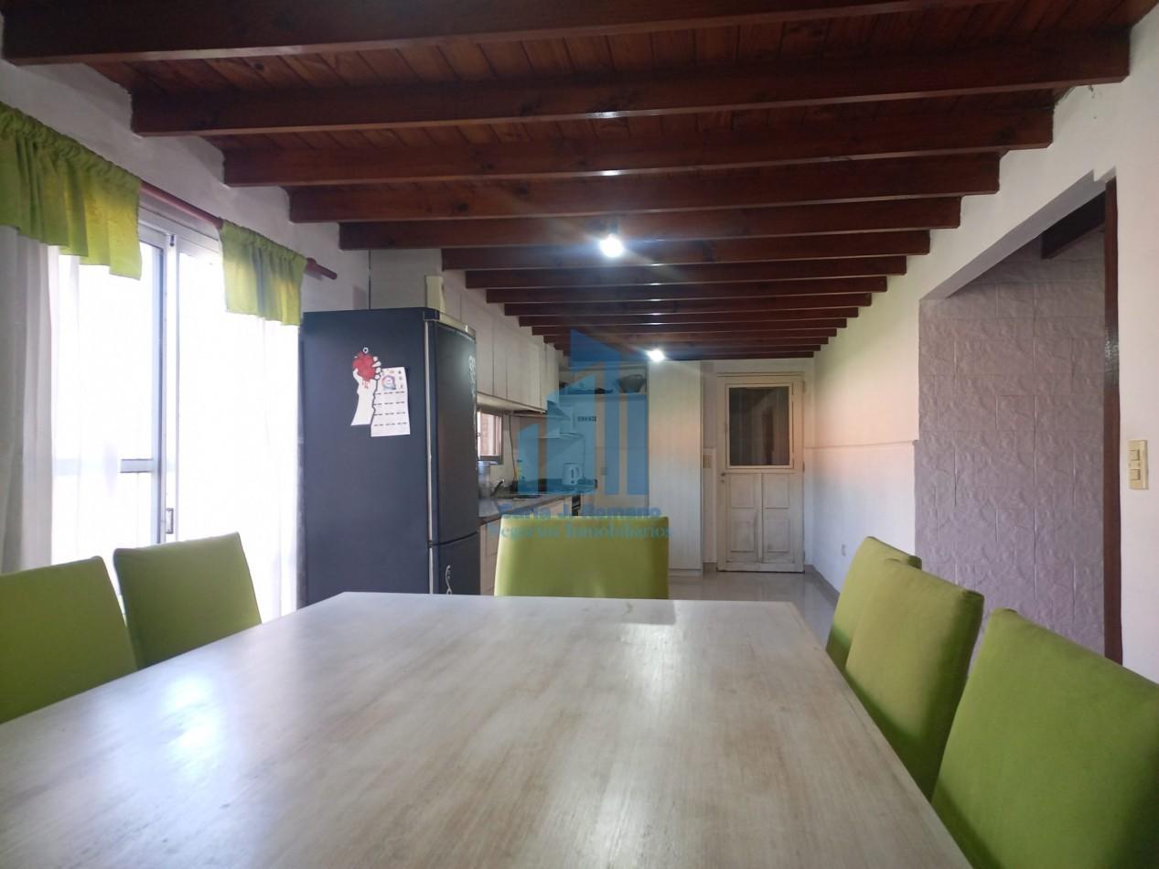 Foto de VENTA CASA 5 AMBIENTES C/ COCHERA EN PILAR, imagen 1