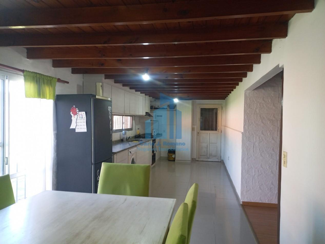 Foto de VENTA CASA 5 AMBIENTES C/ COCHERA EN PILAR, imagen 4
