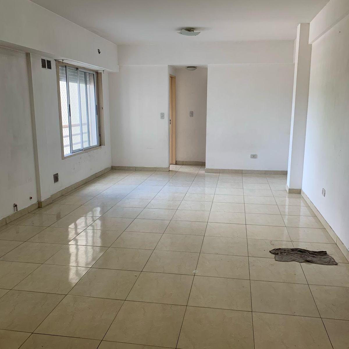 Foto de IDEAL INVERSOR! DEPARTAMENTO DE 2 AMB. ZONA VILLA LUZURIAGA, imagen 4