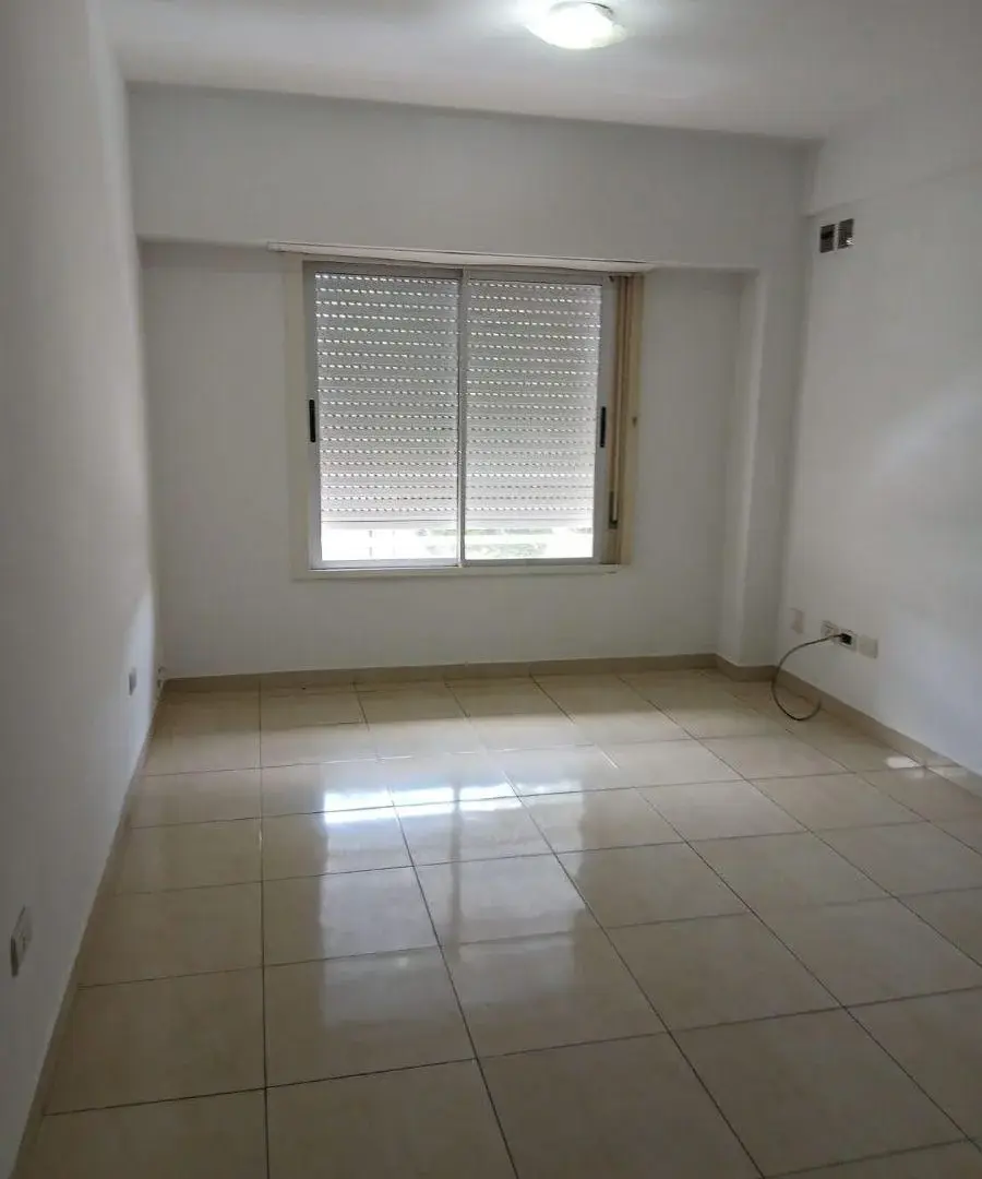 ALQUILER - DPTO 2 AMB. C/BALCON - ZONA VILLA LUZURIAGA 5