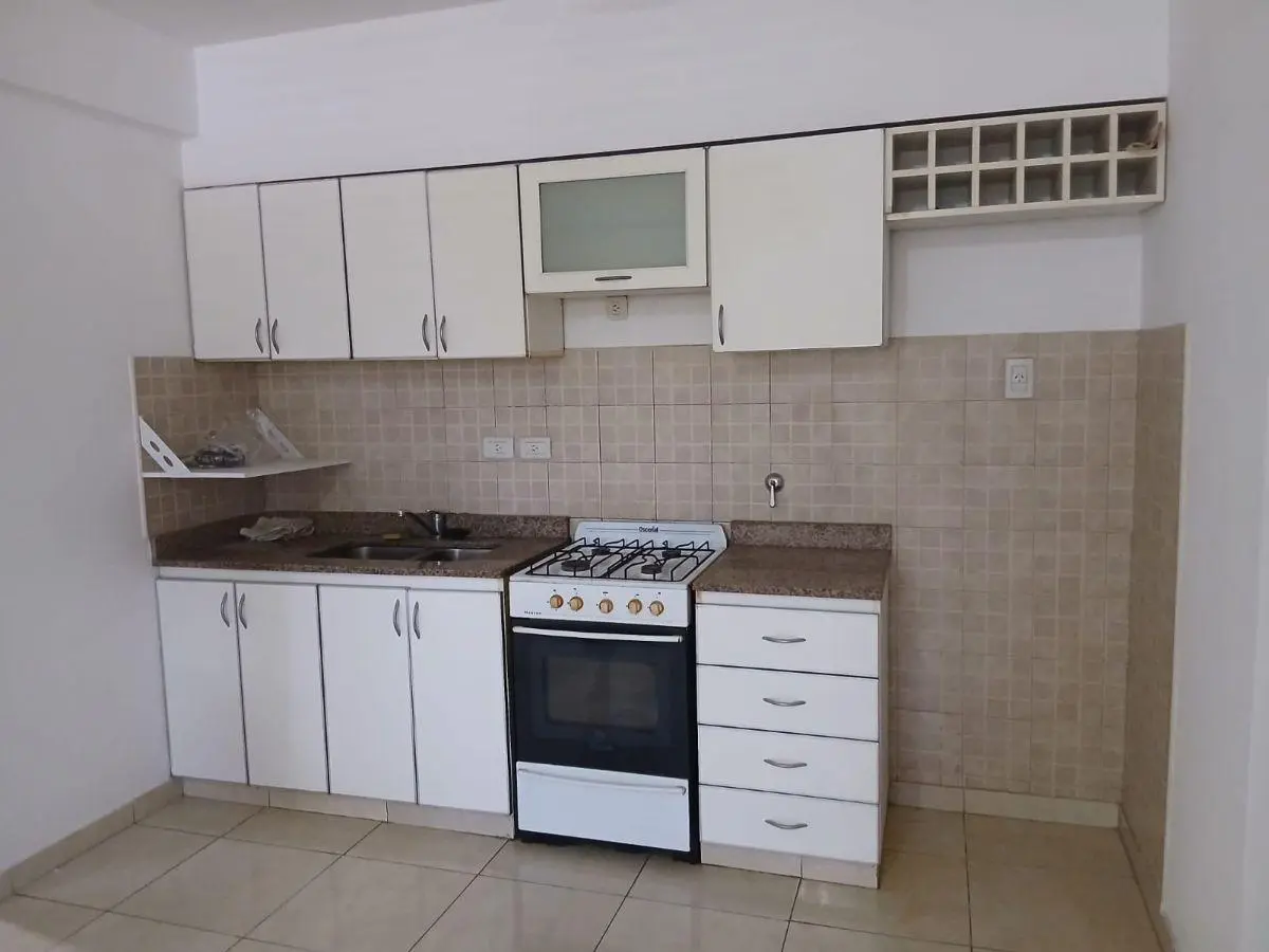 VENTA - DPTO 2 AMB. C/BALCON - ZONA VILLA LUZURIAGA 2