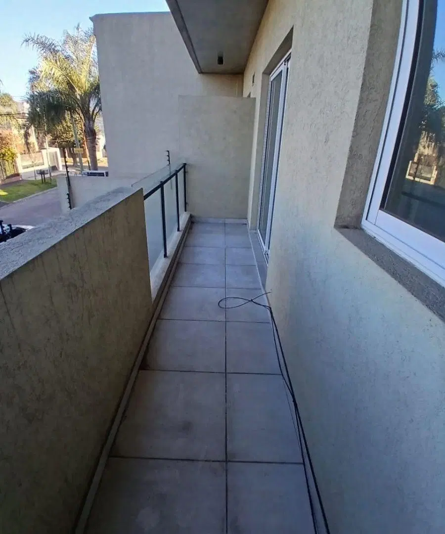 ALQUILER - DEPARTAMENTO 2 AMB. AL FRENTE - VILLA LUZURIAGA 3