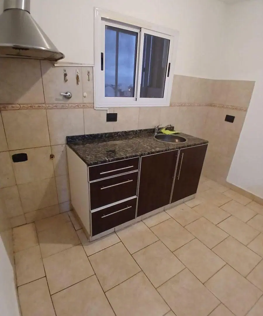ALQUILER - DEPARTAMENTO DE 3 AMB. C/COCHERA - RAMOS MEJIA 3