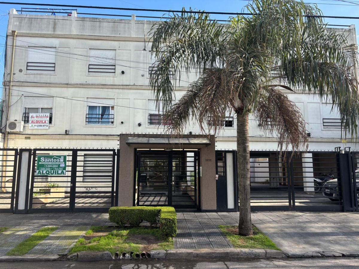 Foto de ALQUILER - DPTO DE 2 AMB. CON PATIO - HAEDO, imagen 1