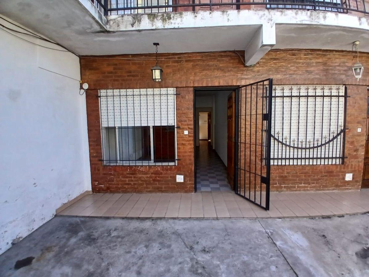 Foto de ALQUILER - PH 2 AMB. EN PLANTA BAJA CON PATIO - ZONA VILLA LUZURIAGA, imagen 5