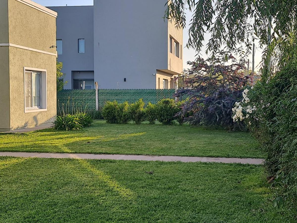 Casaquinta Calle Pellegrini - Chivilcoy 4