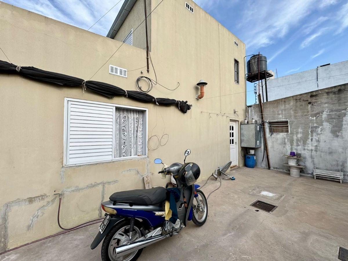 Foto de CASA ERNESTO MARRONE 248 - CHIVILCOY, imagen 1