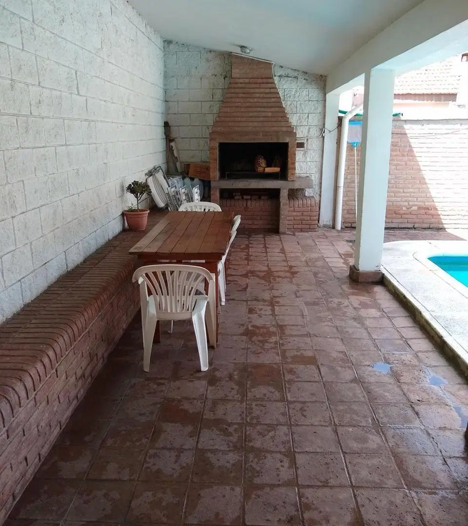 VENDO CABAÑA EN CARLOS PAZ CON PISCINA 5