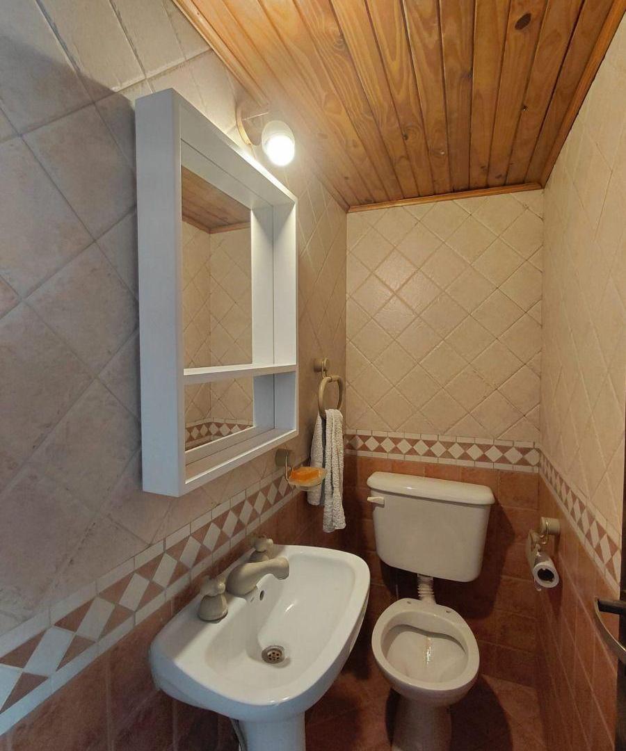 Foto de INKASA INMOBILIARIA VENDE - DUPLEX EN GUAYMALLEN, imagen 5