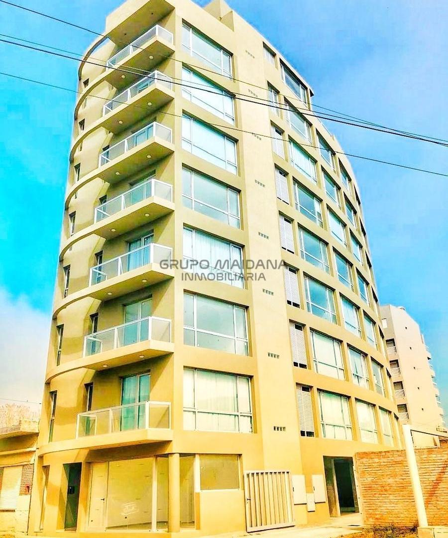 Edificio Oval Departamento en VENTA, Centro Monte Hermoso