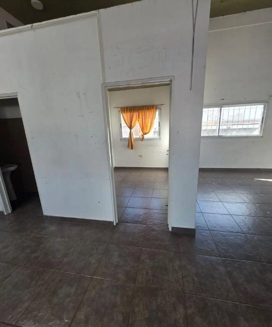 Depósito de 100 m2 en alquiler en Villa Crespo 4