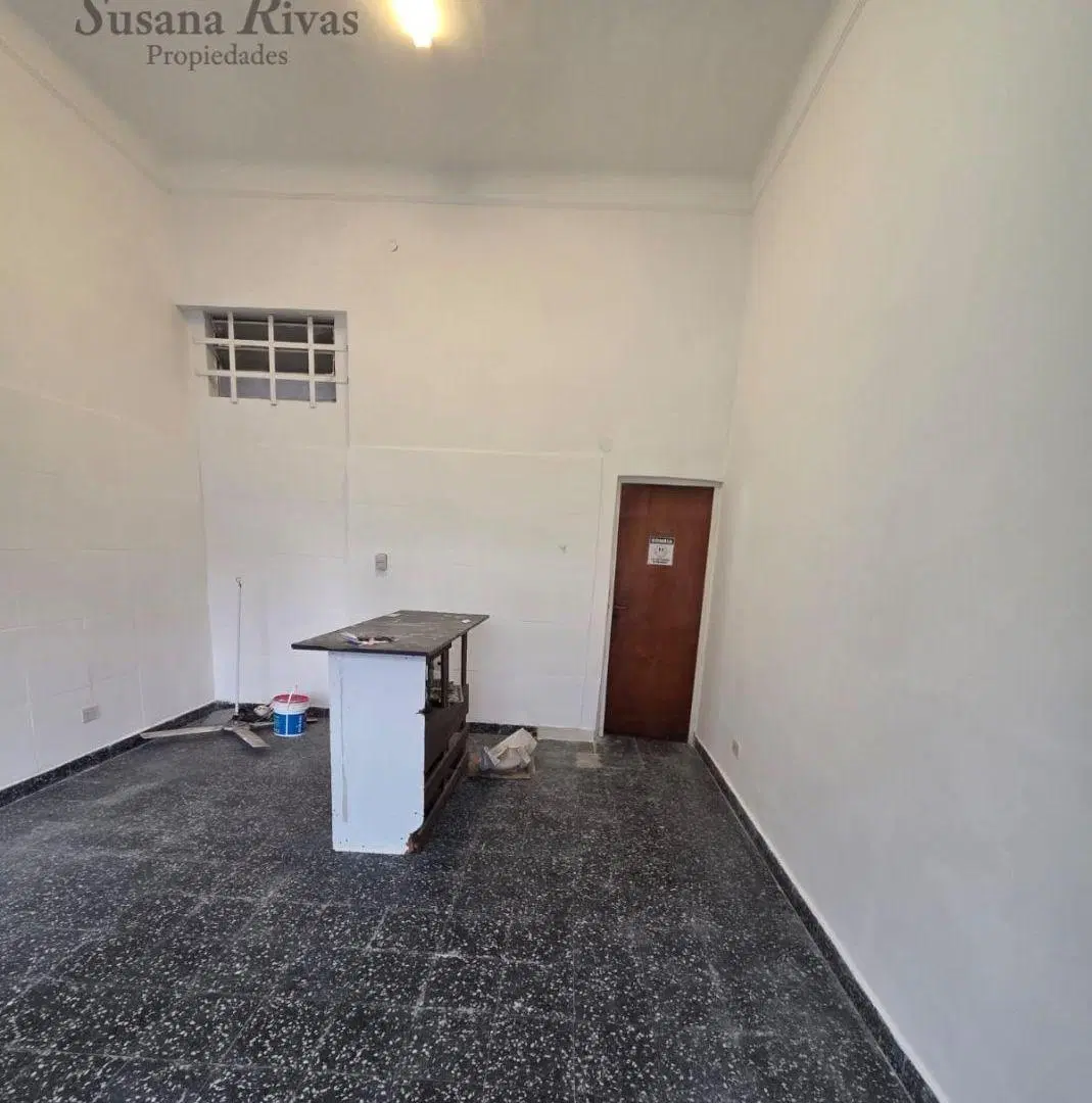 Local comercial de 22 m2 en alquiler en Villa Ortuzar 5