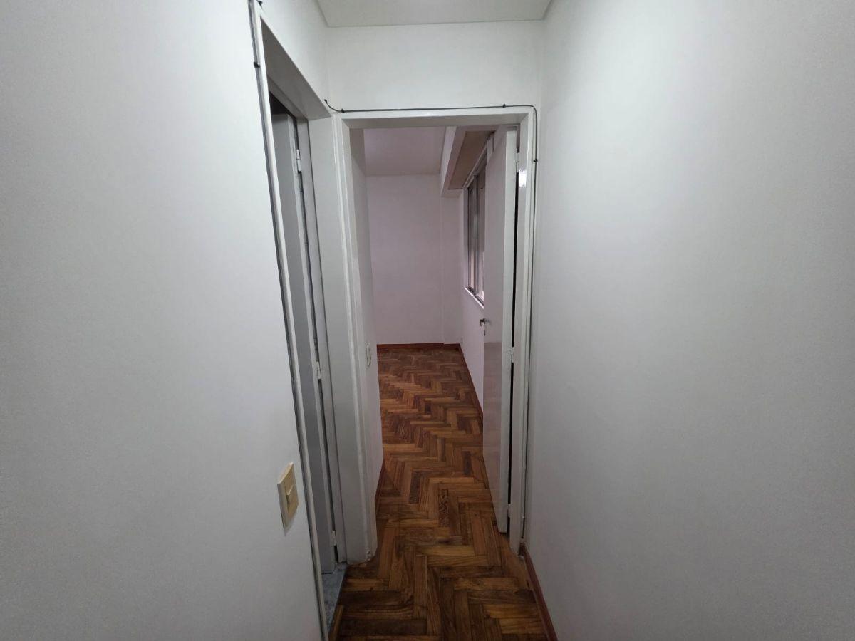 Foto de ALQUILER 2 AMB. SOBRE AV. 35M2 C/BALCON, imagen 4