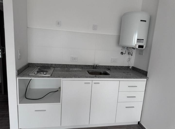 ALQUILER OFICINA EN 15 Y 46 3