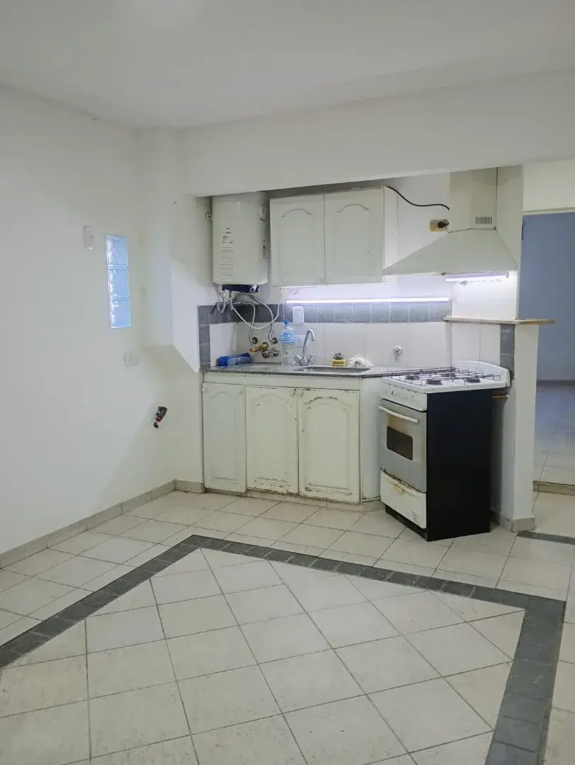 Alquiler depto 1 dormitorio Av.1 entre 62 y 63 3
