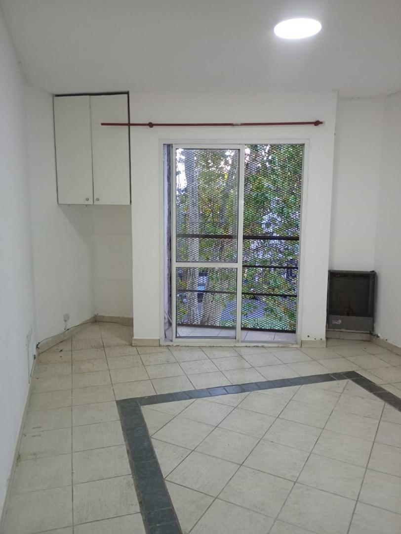Alquiler depto 1 dormitorio Av.1 entre 62 y 63