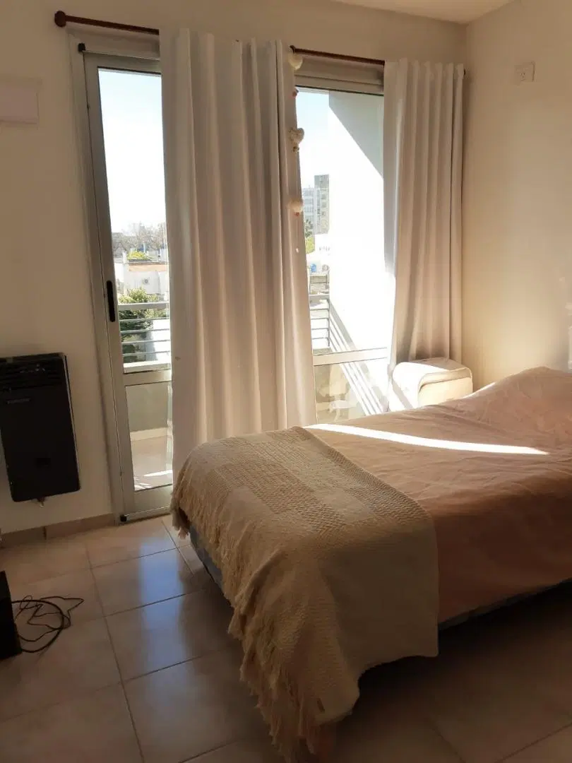 Alquiler monoambiente Av. 13 entre 63 y 64 5