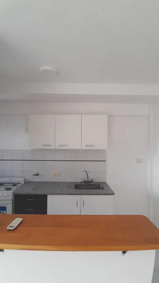 Alquiler depto 1 dormitorio Av.60 e/3 y 4 2