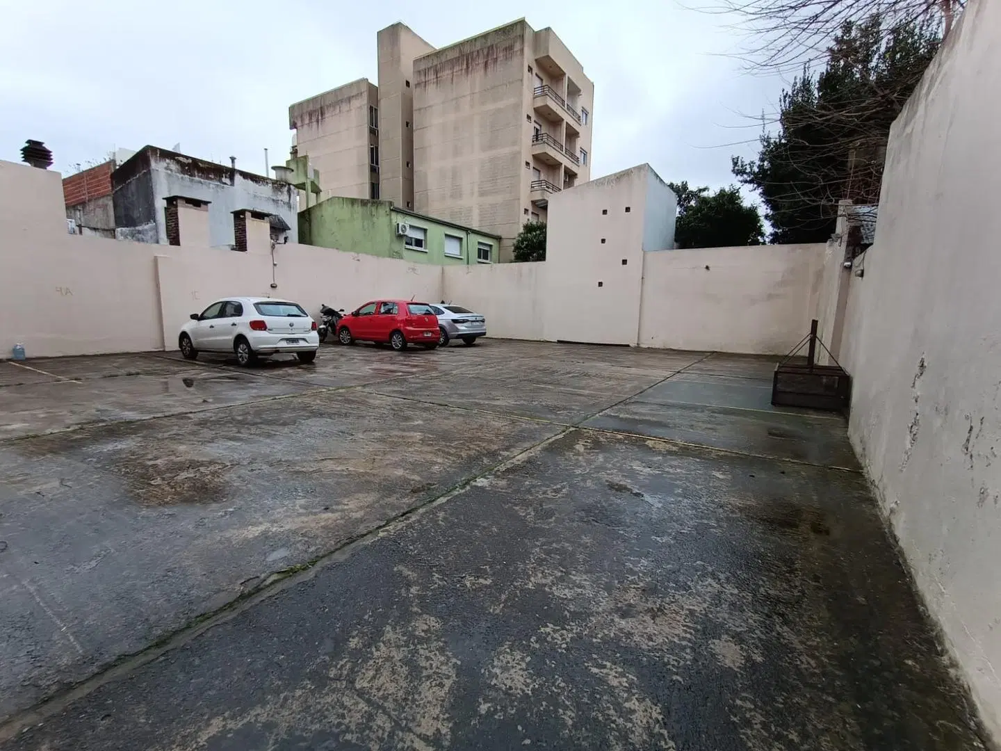 Alquiler de cochera en calle 58 entre 18 y 19 5