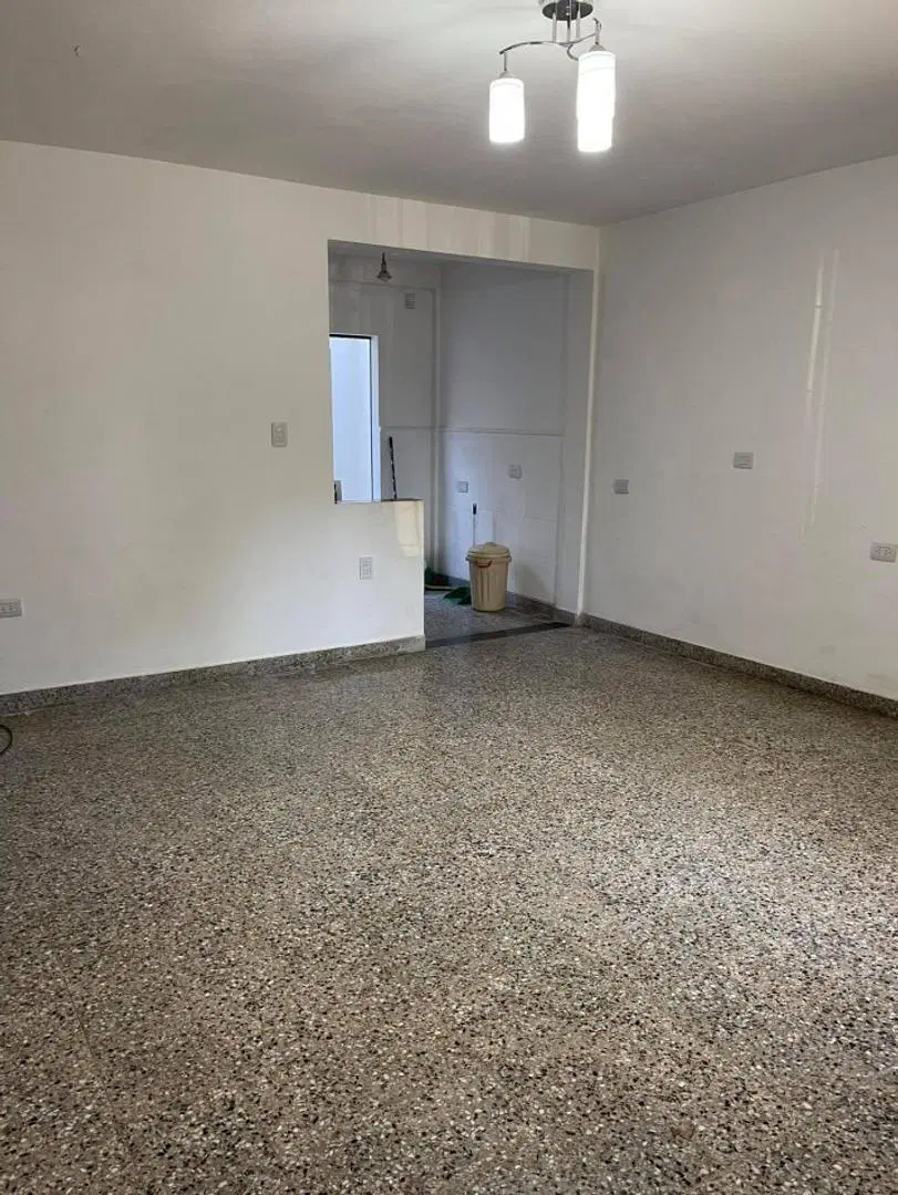 ALQUILER PH TIPO CASA EN 41 Y 21 3