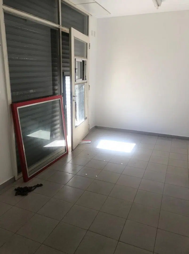 ALQUILER LOCAL COMERCIAL 4 Y 59 3