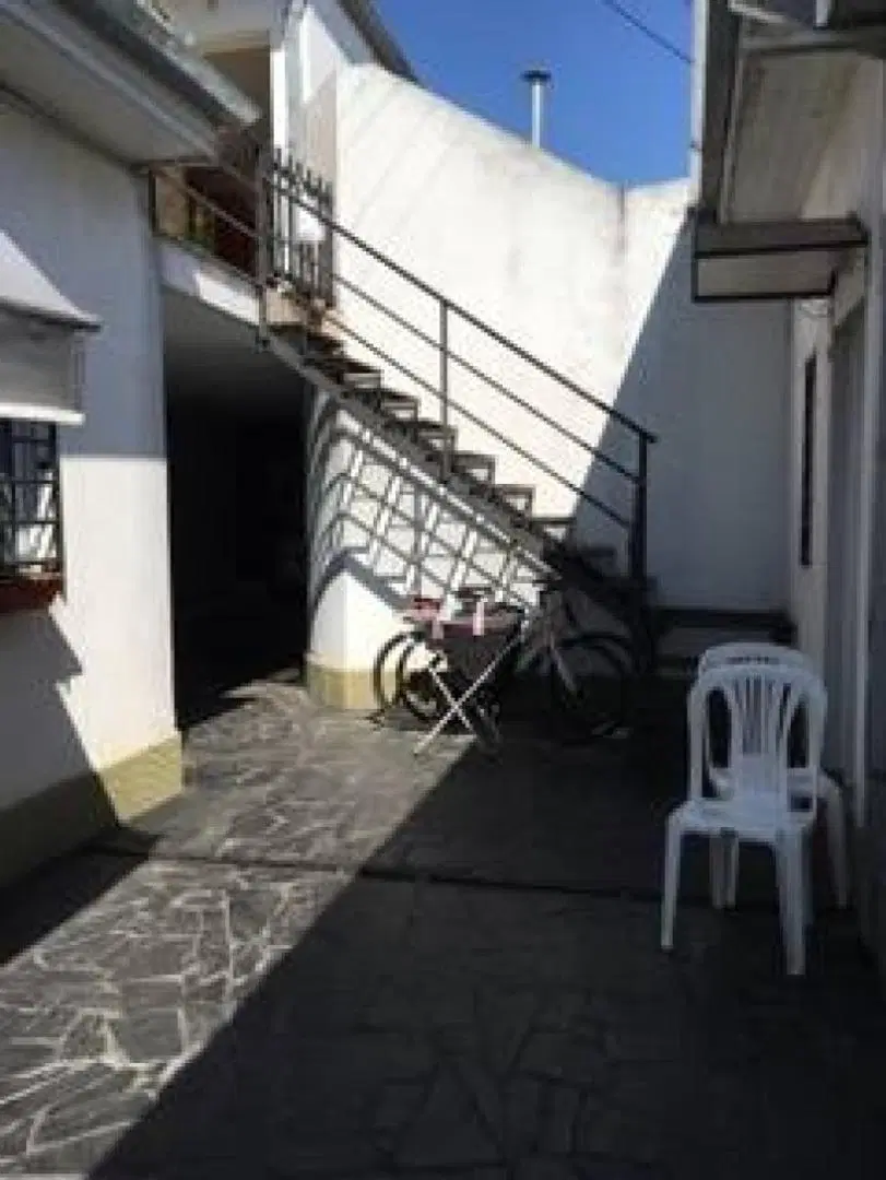 ALQUILER DPTO UN DORM EN 40 Y 122 2