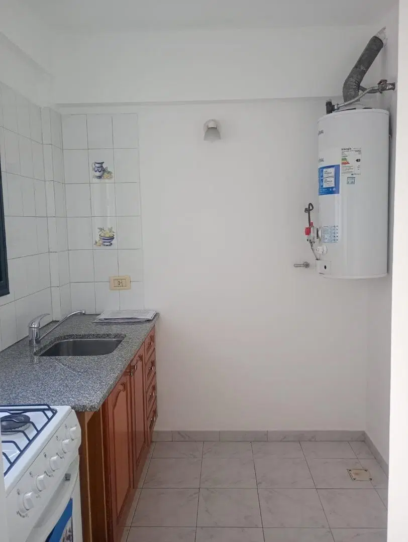 Alquiler depto 1 dormitorio 3 e/60 y 61 4