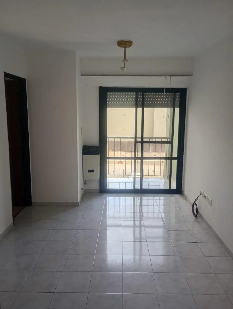 Alquiler depto 1 dormitorio 3 e/60 y 61 5