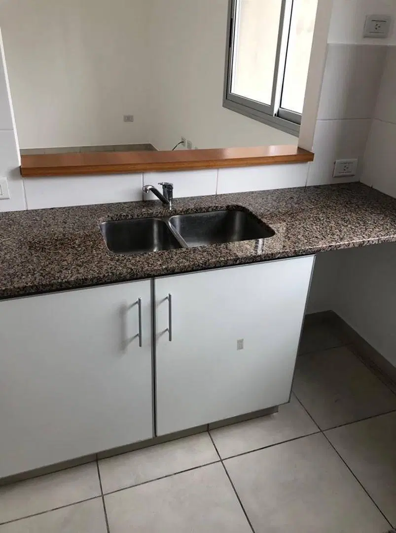 Alquiler depto un dormitorio Diag.74 y Plaza Italia 2