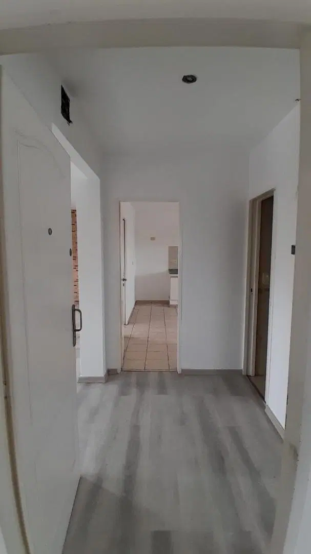 Alquiler duplex en edificio de 2 dormitorios 6 esq 67 3