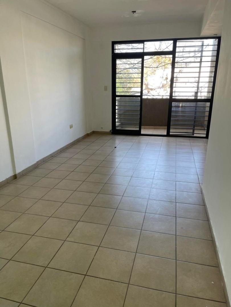Foto de ALQUILER DPTO UN DORM EN 45 Y 21, imagen 3