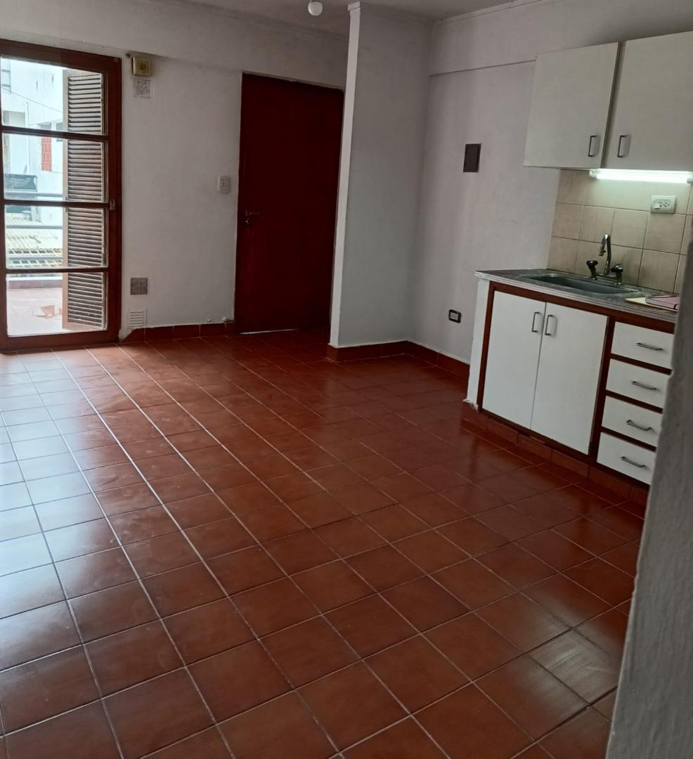 Foto de Alquiler departamento 1 dormitiorio 69 e/8 y 9, imagen 1