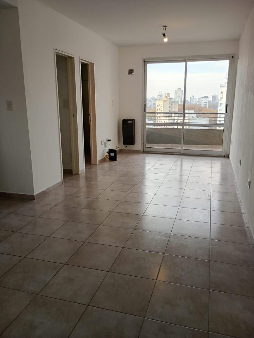 Foto de Alquiler monoambiente Av.13 e/63 y 64, imagen 2