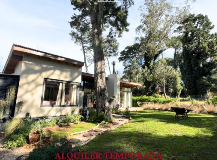 ALQUILER TEMPORADA Casa 4 amb con piscina en Sierra de Los Padres