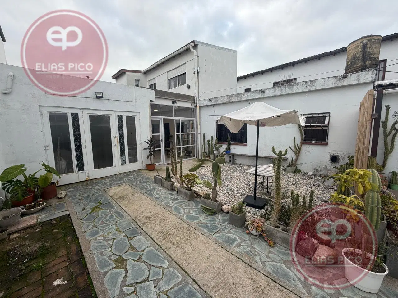 ALQ 24 MESES - PH en Las Avenidas 1