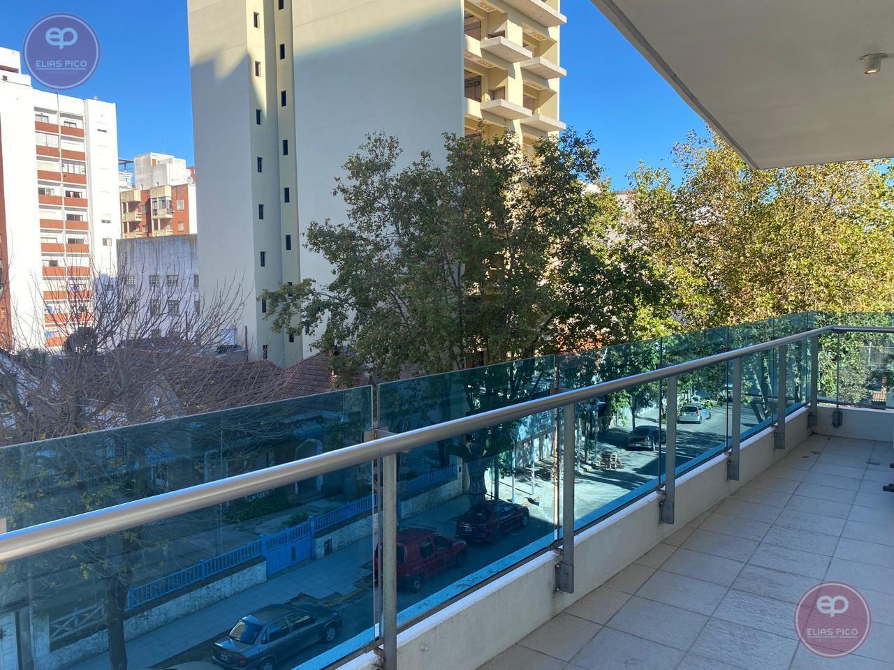 Foto de Semipiso de 3 Amb, c/cochera Edificio de Categoría Boghos, La Perla, imagen 1