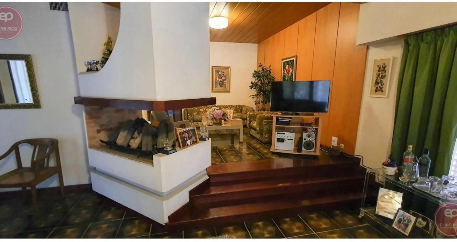 Foto de Hermosa casa-chalet de 7 Amb, en Los Troncos, Mar del Plata, imagen 4